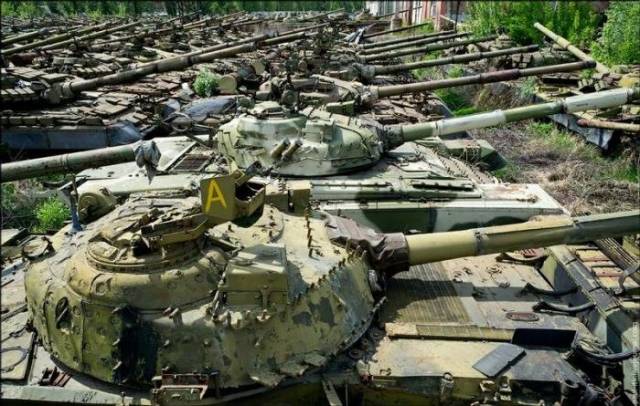 WASP Заброшенный ремонтный завод танков в Харькове