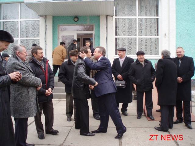 zt_news Вчора у Палаці культури поздоровляли працівників ЖКГ ВІДЕО