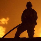 Надзвичайні події: В Житомире в районе Малеванки сгорел 4-квартирный жилой дом и сарай. ВИДЕО