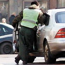 Премьер-министр Украины разрешил водителям не платить парковщикам