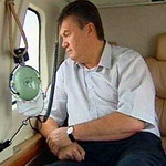 Политика: В Житомир прилетел Янукович и открыл уникальную транспортную развязку. ФОТО