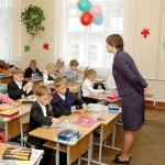 Наука і освіта: В Житомирской школе №36 дети младших классов будут изучать польский язык и историю. ВИДЕО