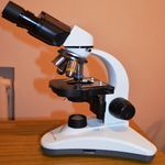 Житомир: Голландские благотворители подарили детской поликлинике Житомира 10 микроскопов. ФОТО