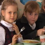Общество: В школах Житомирской области детей кормят просроченными продуктами