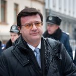 Кримінал: На Новый год милиция выбила ногами дверь депутата Андрея Павловского