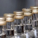 Фальшивую водку продавали на Житнем рынке в Житомире