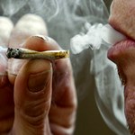 Милиционеры застукали любителей «травки», куривших марихуану в автомобиле