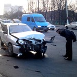 В Житомире на перекрестке лоб в лоб столкнулись Lanos и Opel. ФОТО