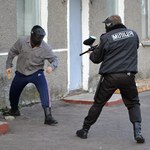 В Житомире милиция «задержала» преступников используя пейнтбольное оружие