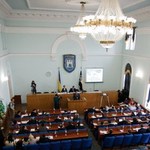 Держава і Політика: Из-за отсутствия кворума сессию депутатов горсовета Житомира перенесли на пятницу