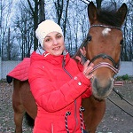 Житомирянка Олеся Марчук лечит детей с диагнозом ДЦП верховой ездой на лошадях