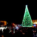 Мистецтво і культура: В Новогоднюю ночь мэр Житомира водил хороводы со Снегурочкой. ВИДЕО