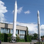 Ракеты, установленные возле Музея космонавтики в Житомире, отправили на реставрацию. ФОТО