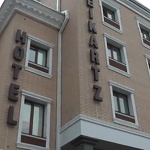 Люди і Суспільство: В День святого Валентина охранник отеля «Reikartz Житомир» устроил стрельбу по рабочим