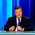 В прямом эфире Янукович пообещал помощь жителям Житомирской области. ВИДЕО