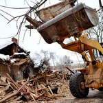 Снести два аварийных дома собираются власти Житомира