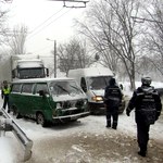 Сегодня Житомир накрыло сильным снегопадом: на дорогах аварии и пробки. ФОТО