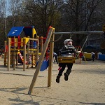 Люди і Суспільство: Дебой: из-за политического кризиса в Житомире некому убирать детскую площадку