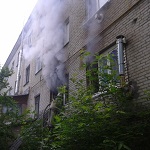 Надзвичайні події: В Житомирской области молния стала причиной пожара в многоквартирном доме