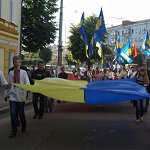 Держава і Політика: Житомиряне провели марш ко Дню Героев
