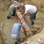 Місто і життя: В Житомире более суток ликвидировали аварию на водопроводе в районе Маликова. ФОТО
