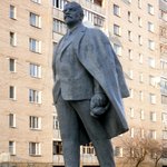Памятник Ленину в Новоград-Волынском облили краской