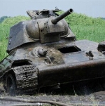 На Житомирщине посреди поля нашли советский танк Т-34