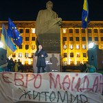 В центре Житомира около сотни активистов пришли поддержать Евромайдан