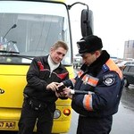 Люди і Суспільство: ГАИ останавливает маршрутки и автобусы, въезжающие в Киев со стороны Житомира