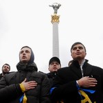 Житомиряне с Майдана Независимости зовут на помощь сильных мужчин