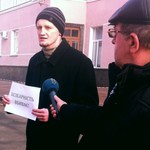 Люди і Суспільство: Полсотни журналистов пикетируют УМВД в Житомире. ФОТО