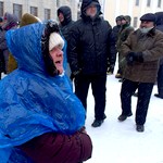 Приезжие с районов люди и милиция заблокировали вход в Житомирскую ОГА. ФОТО