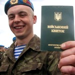 Війна в Україні: Житомирские военкоматы призвали на 10-дневные сборы около 600 человек
