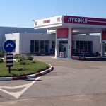 Общество: Житомирян призывали не покупать бензин на АЗС Лукойл