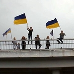 Автомобильную развязку под Житомиром украсили флагами Украины и Евросоюза. ФОТО