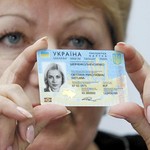 Місто і життя: Житомирским водителям начали выдавать новые голубые права. ФОТО