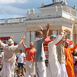 Мистецтво і культура: В Житомире прошел парад кришнаитов. ФОТО