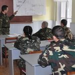 Війна в Україні: Житомирские курсанты перенимают опыт офицеров из зоны АТО. ФОТО
