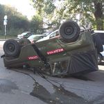 На улице Пушкинской в Житомире перевернулся автомобиль медслужбы. ФОТО