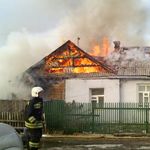 Новини України: Пожарные на Житомирщине спасли жилой дом от разрушения