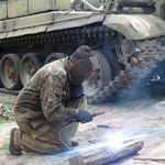 Війна в Україні: Военные ремонтники из Житомирщины в зоне АТО восстановили более 160 единиц техники. ФОТО