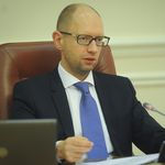 Держава і Політика: Уряд звільнив 39 високопосадовців, які першими підпадають під люстрацію, – Арсеній Яценюк