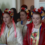 Люди і Суспільство: В Житомирском госпитале дети поздравили бойцов с наступающим Днем ВСУ. ВИДЕО