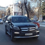 В соцсетях обсуждают новый Mercedes Геннадия Зубко, стоимостью 1,5 млн грн. ФОТО
