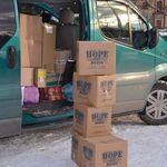 Люди і Суспільство: Волонтеры передали воинам житомирской 95-й бригады продукты и лекарства. ФОТО