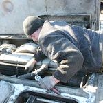 Житомирские военнослужащие ремонтируют технику и вооружение в зоне АТО. ФОТО