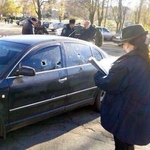 Кримінал: Под Житомиром обстреляли Mercedes депутата, есть пострадавшие