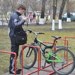 В Житомире у центрального входа «политеха» установили велопарковку. ФОТО