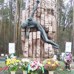 Люди і Суспільство: В Житомире почтили память узников фашистских концлагерей. ФОТО