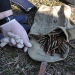 В пригороде Житомира найден тайник с гранатами и снайперской винтовкой. ФОТО